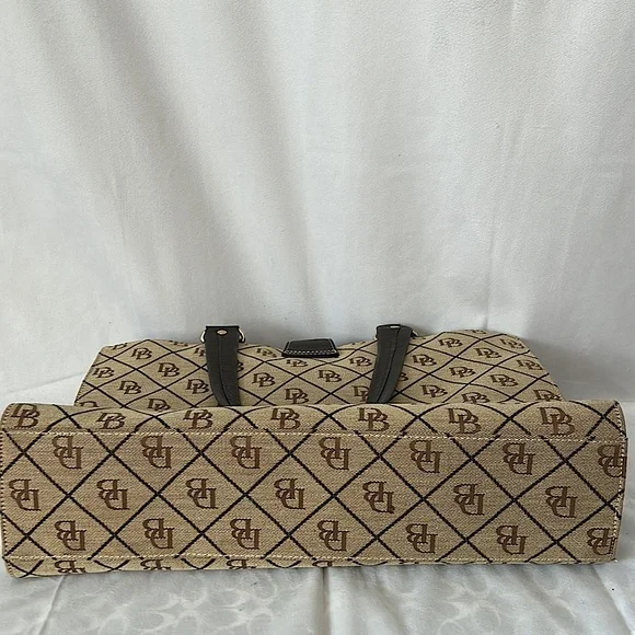 Dooney & Bourke Authenticated Tan/Brown Signature Monogram Shoulder Bag Purse - Picture 6 of 10